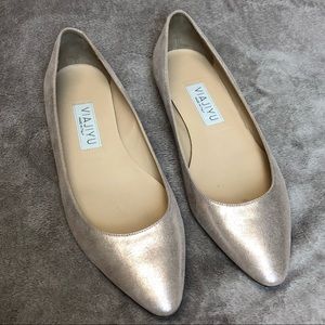 Viajiyu Metallic Gold and Pink Flats